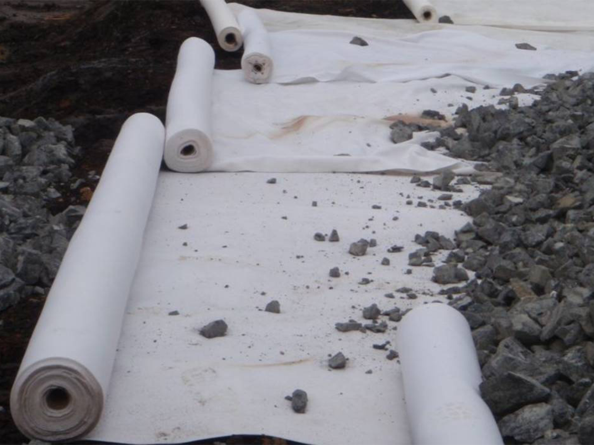 Distributor Geotextile Harga Pabrik Resmi di Indonesia – Auckland Airport Runway