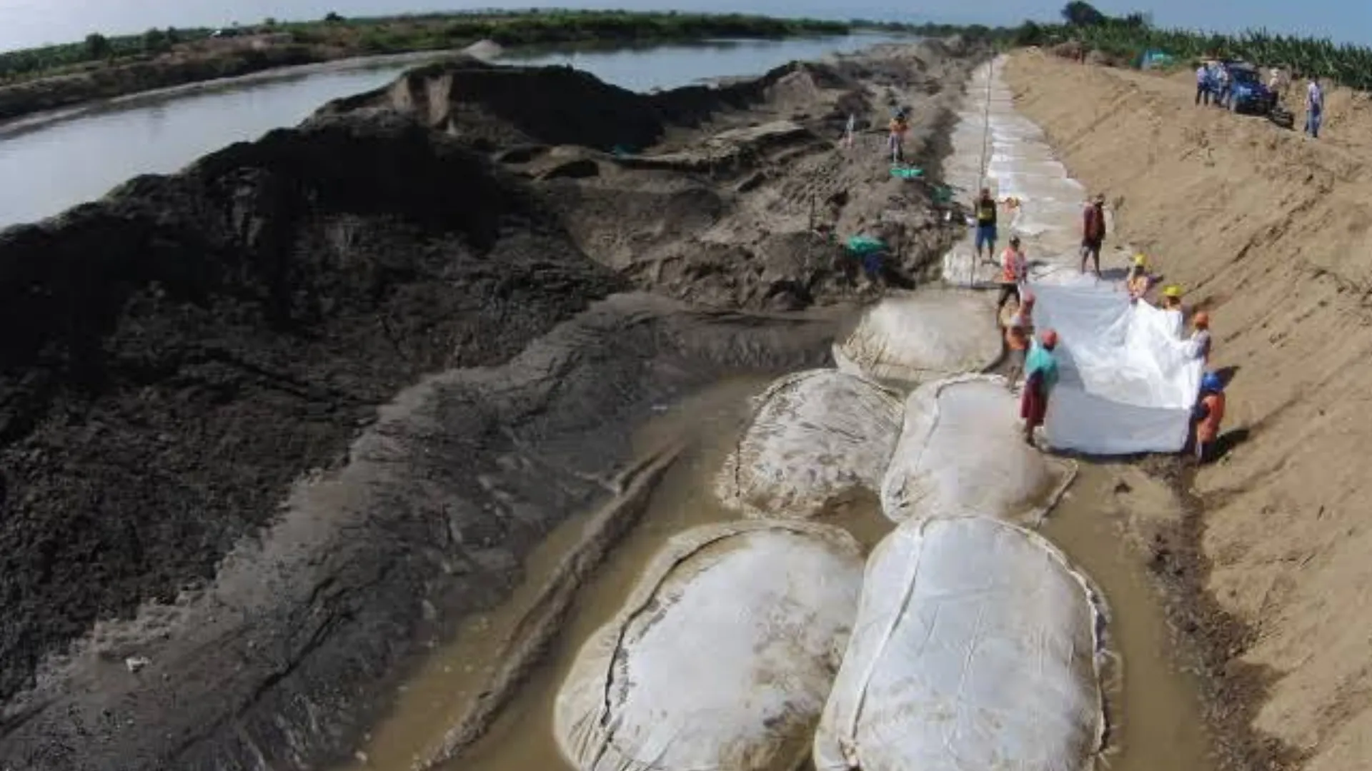 Geotextile vs Geobag