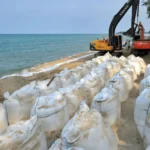 Geobag Penahan Erosi Pantai