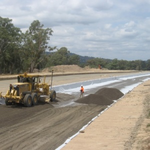 Geotextile Woven vs Non Woven, Pejelasan lengkap